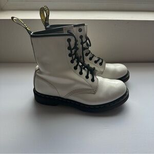 Dr martens woman’s white boots